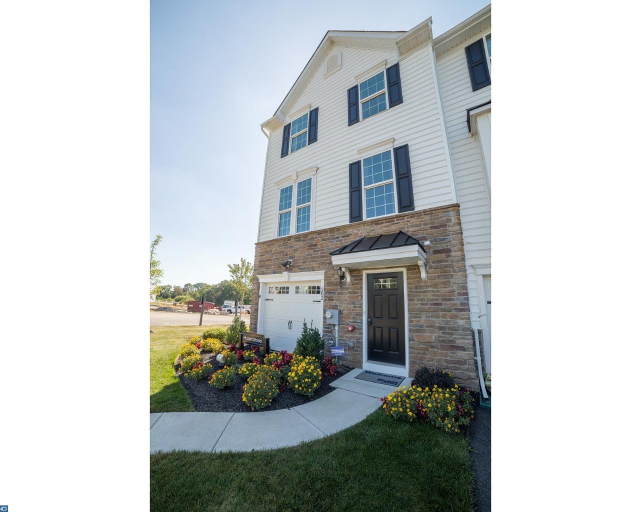 202 Macdonald Avenue - Photo 1