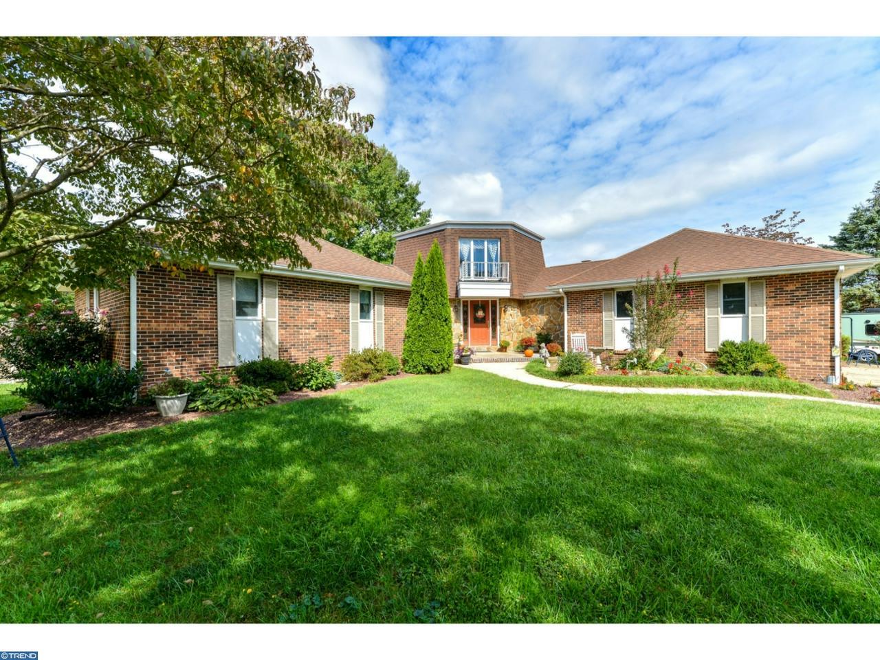 372 Sunnyside Road - Photo 1