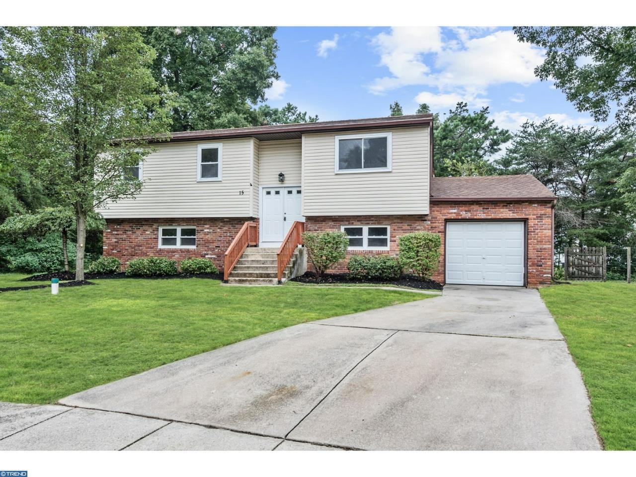 15 Dori Court - Photo 1
