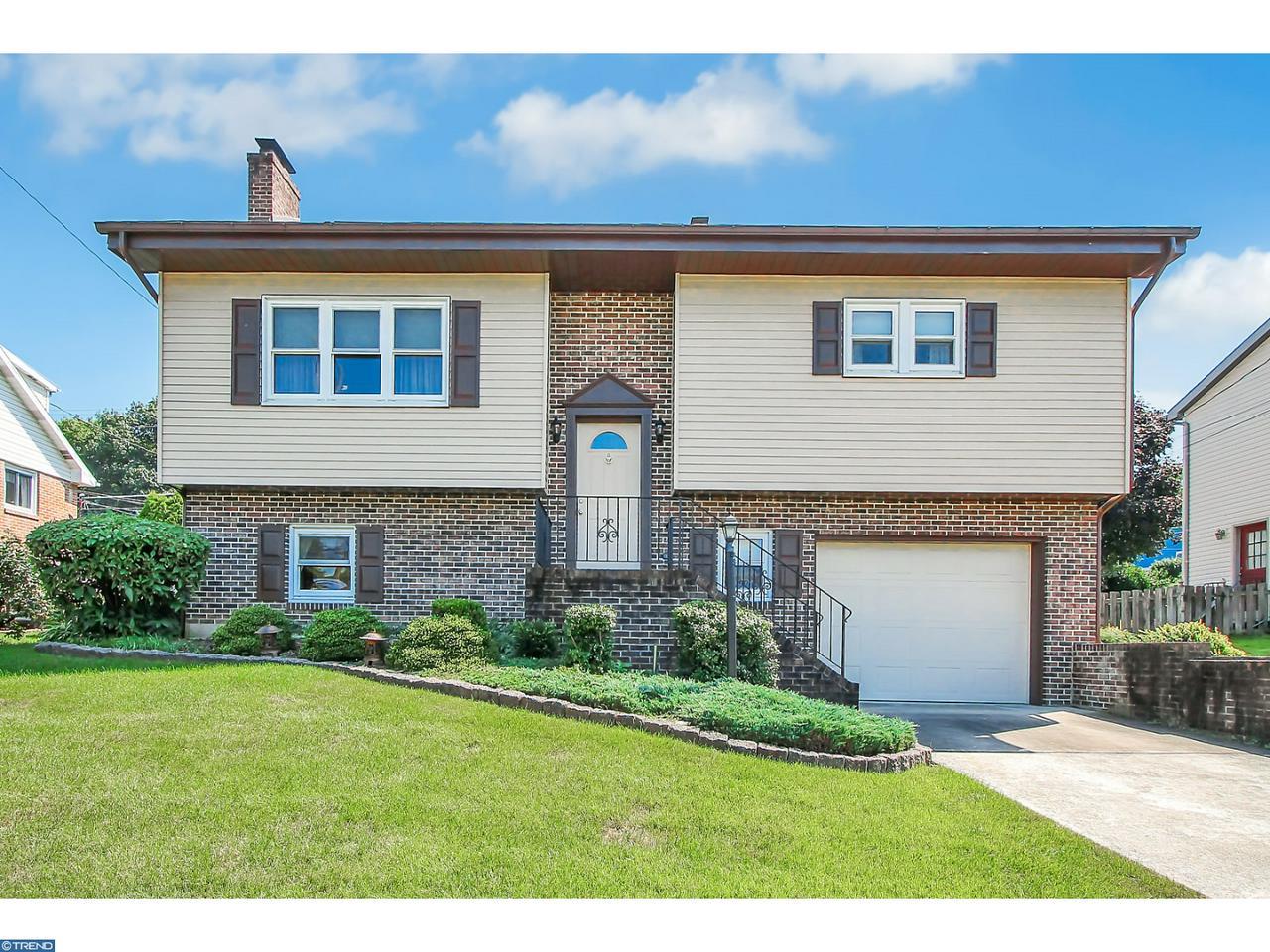 2205 18TH Street - Photo 1