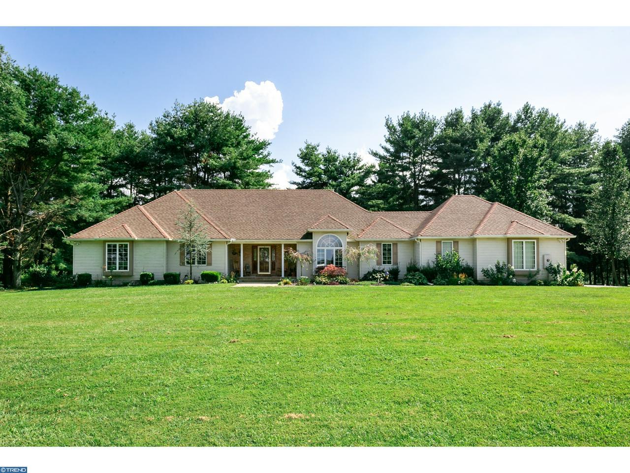 212 Greenwood Lane - Photo 1