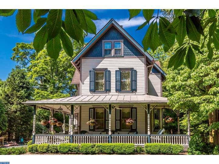 326 Chestnut Street - Photo 1