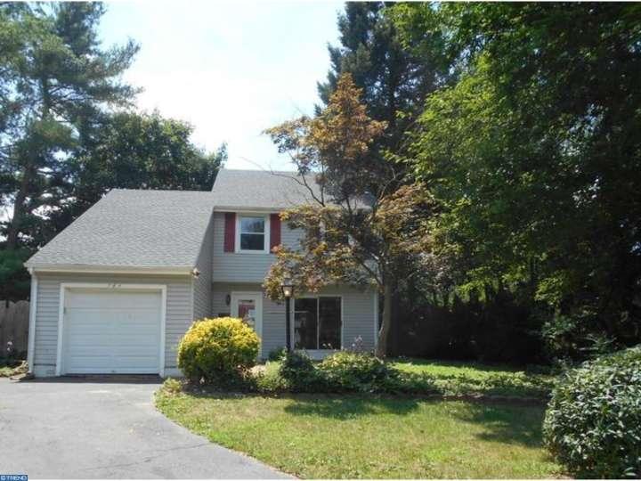 10 Honeylocust Court - Photo 1