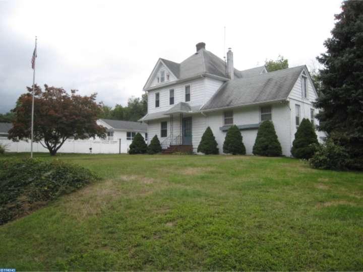 450 Linden Avenue - Photo 1