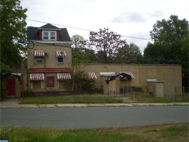 214 Weber Avenue - Photo 1