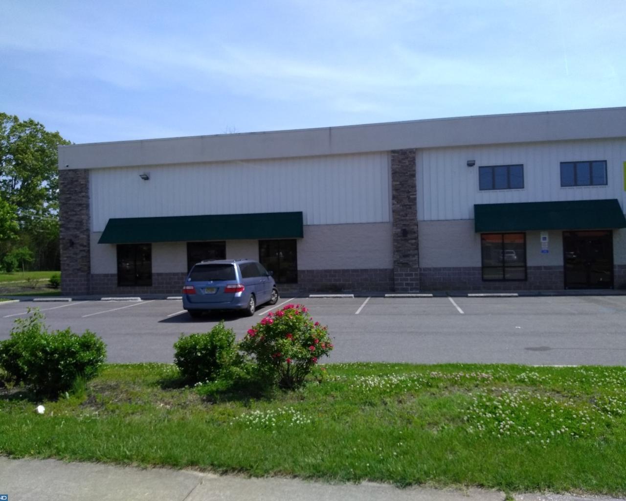 301 Chestnut Avenue - Photo 1