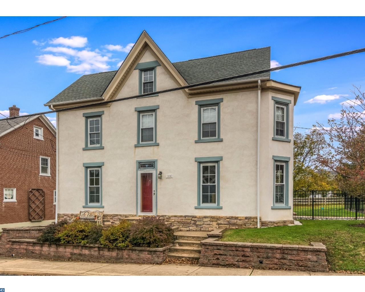 111 Green Street - Photo 1