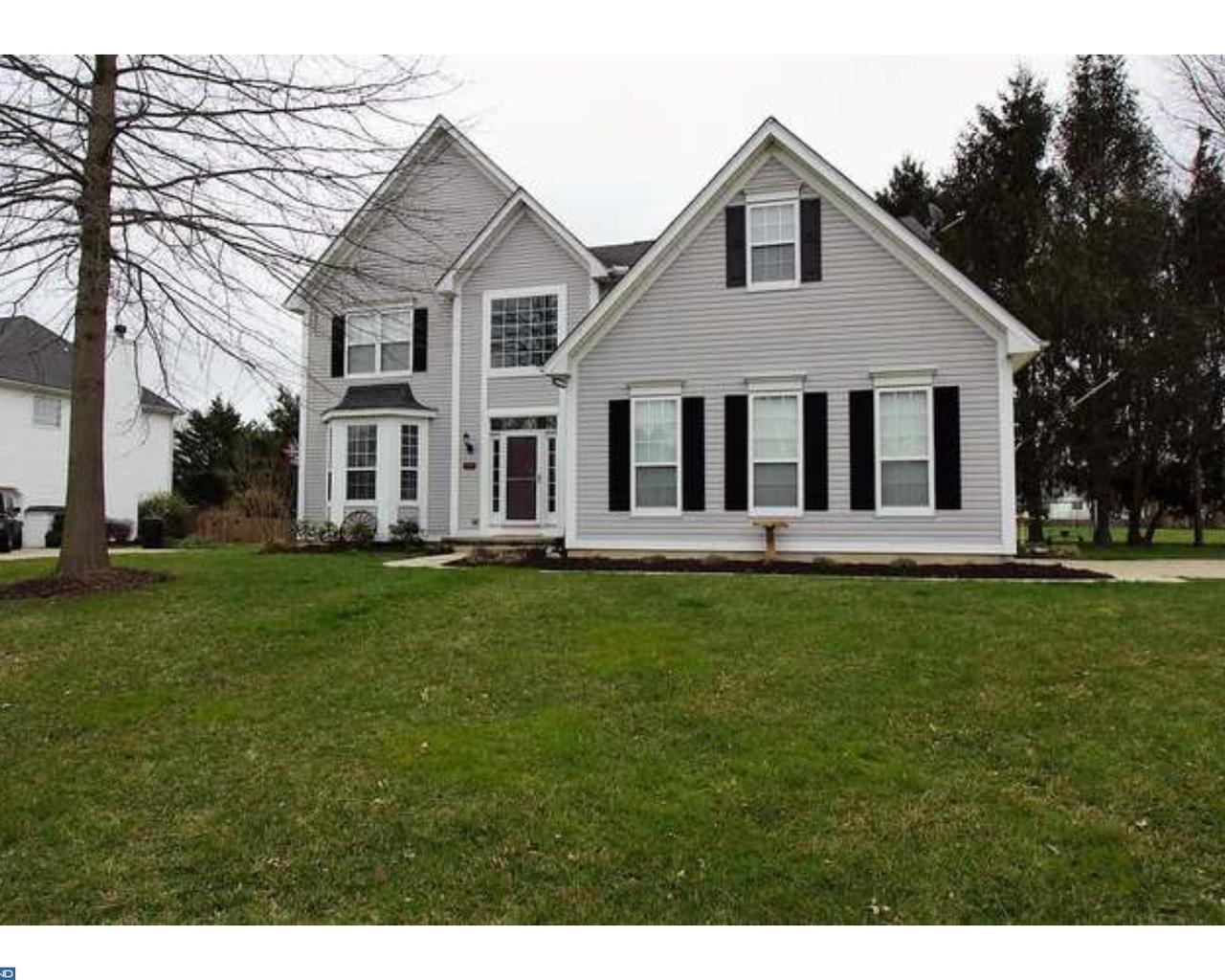 115 Kingston Drive - Photo 1