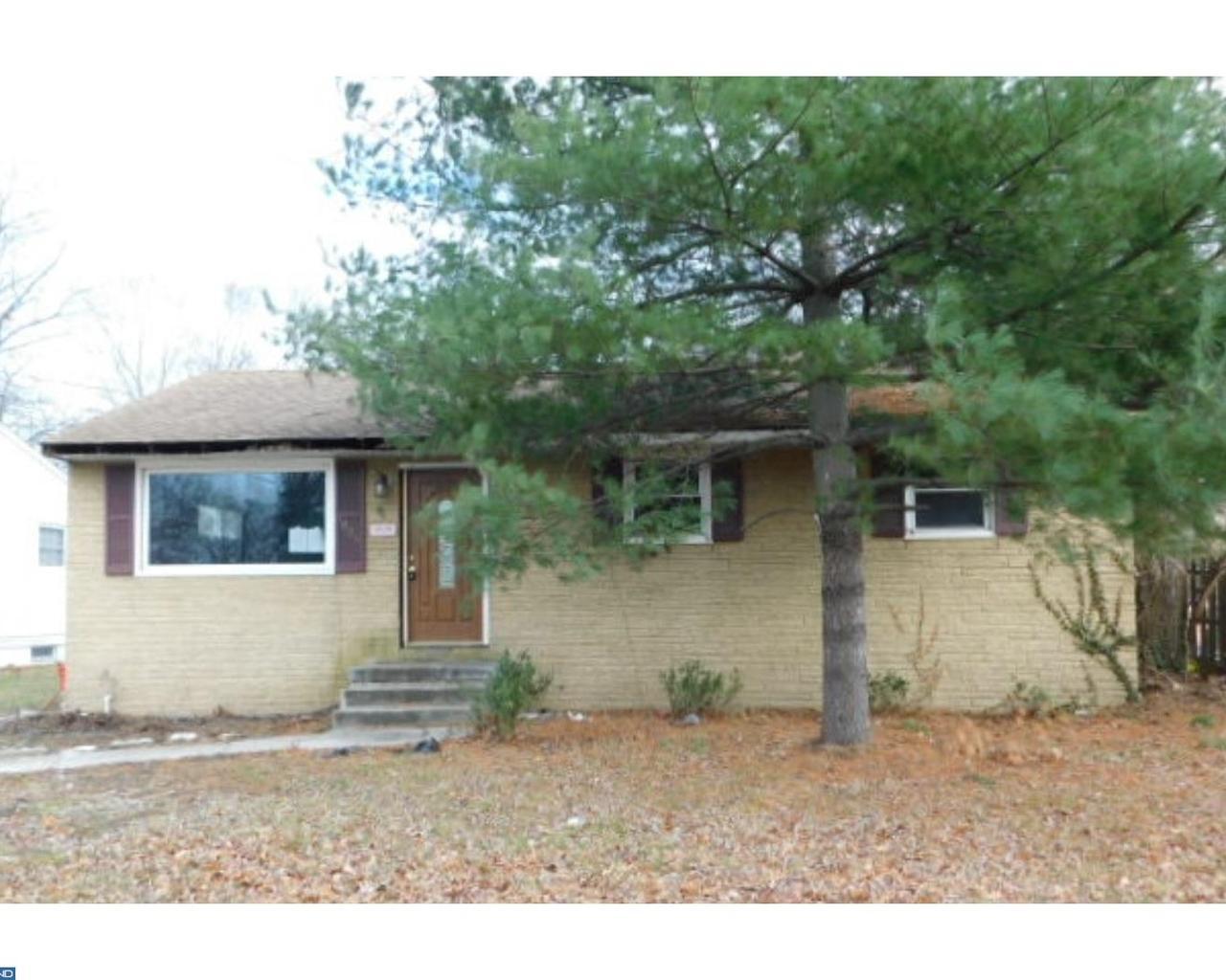 1006 Cinnaminson Avenue - Photo 1