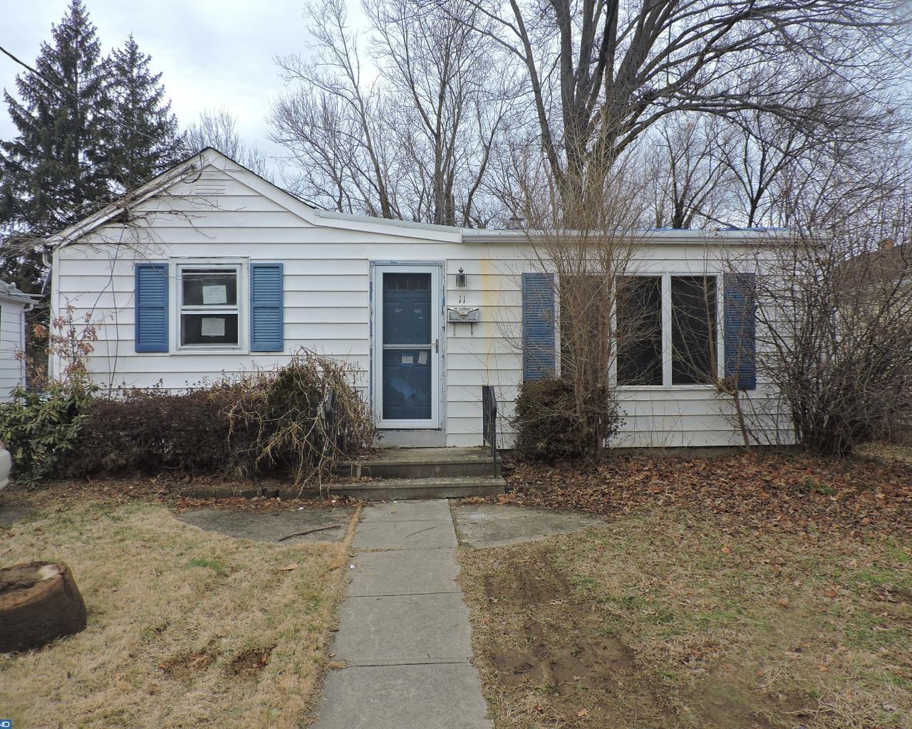 11 Bruce Lane - Photo 1