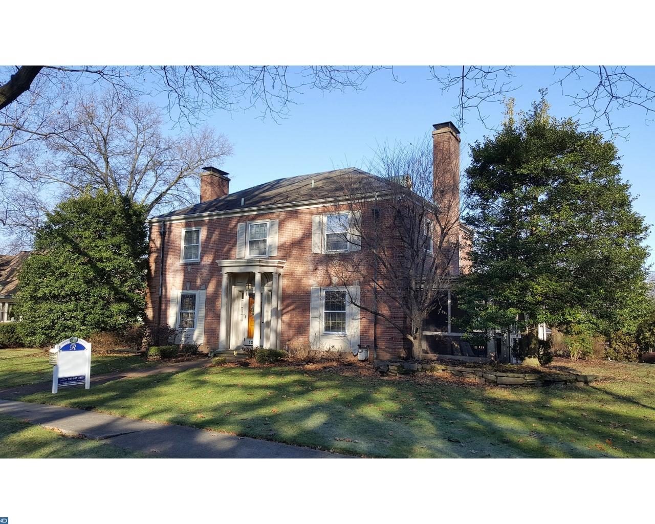 1233 Monroe Avenue - Photo 1
