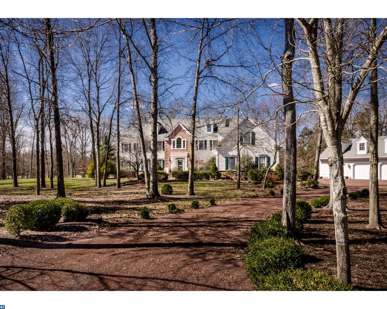 4 Raymond Lane - Photo 1