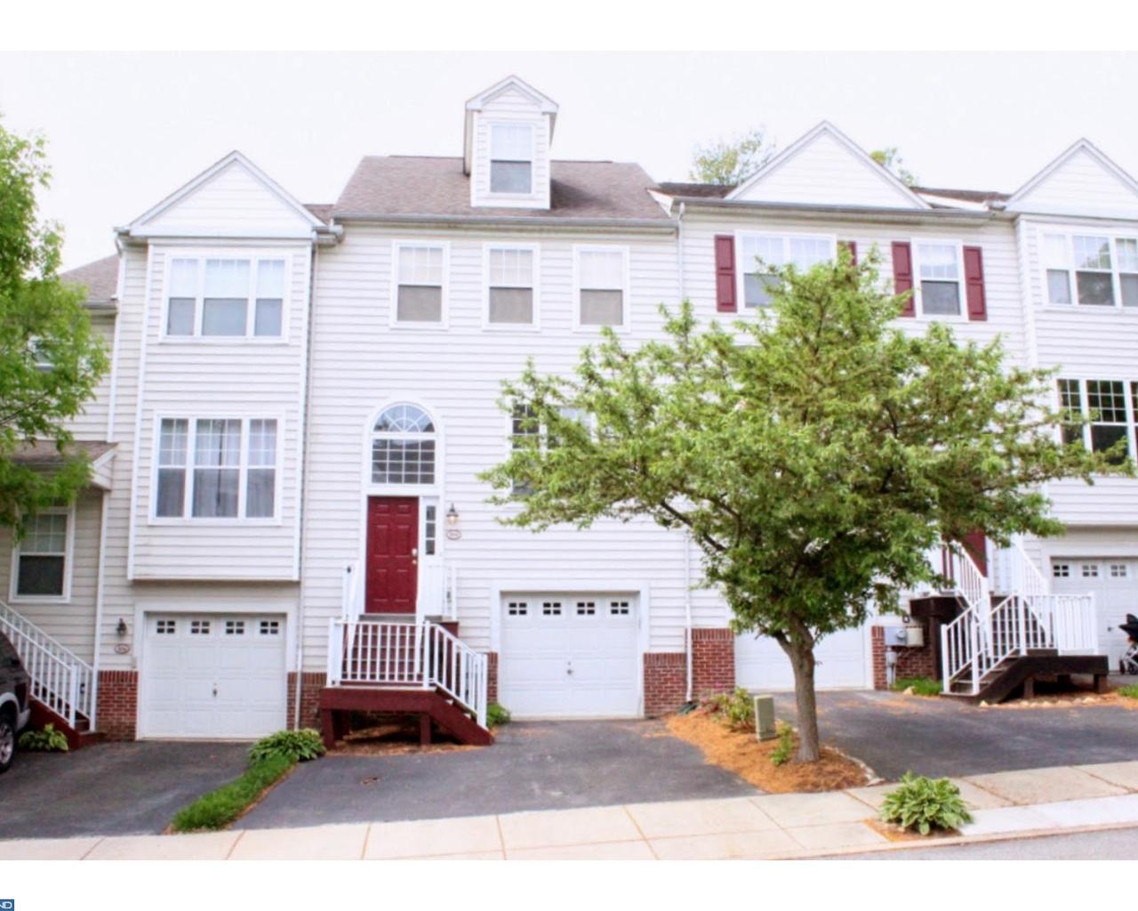 104 Victoria Court - Photo 1