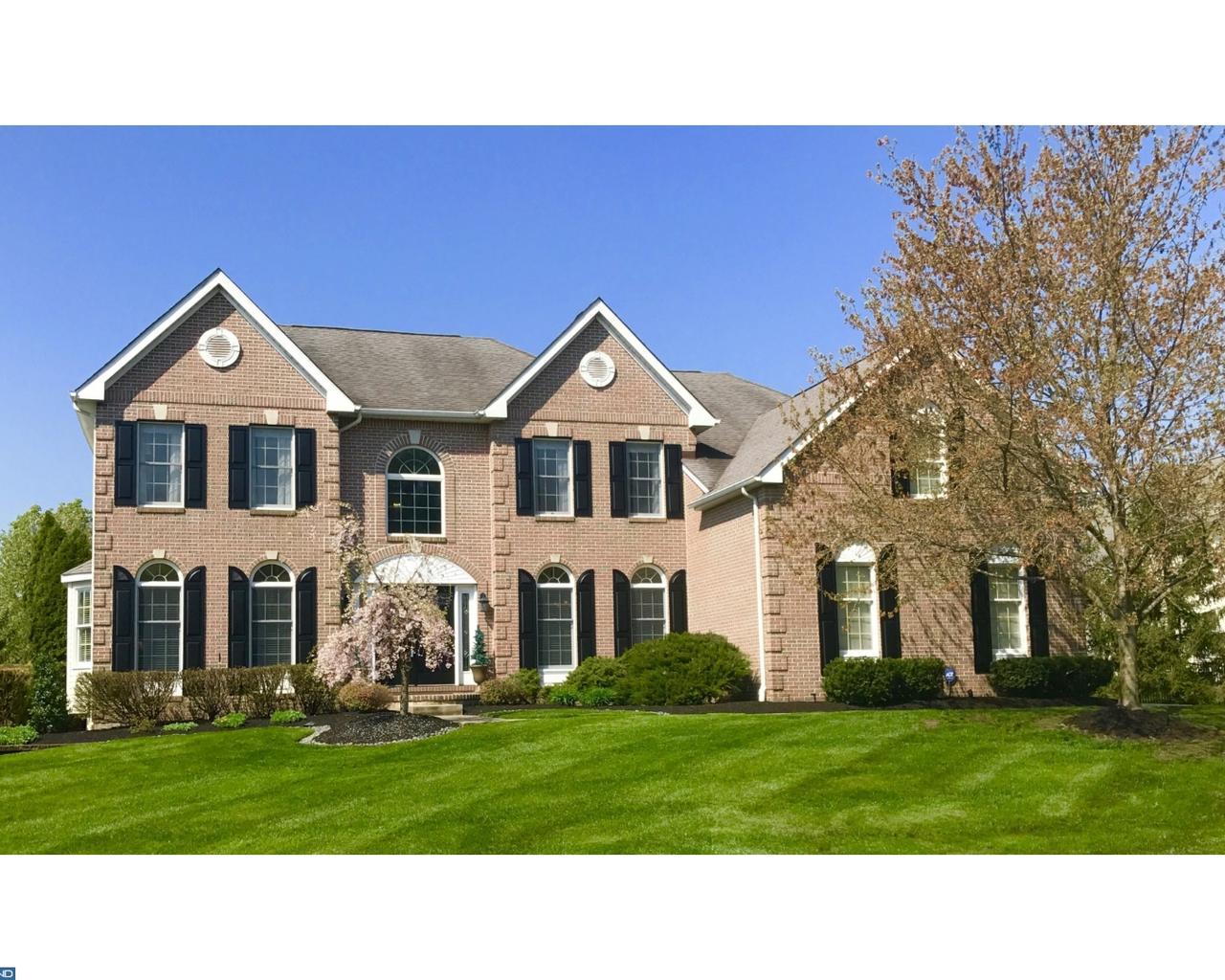 133 Oakmont Drive - Photo 1