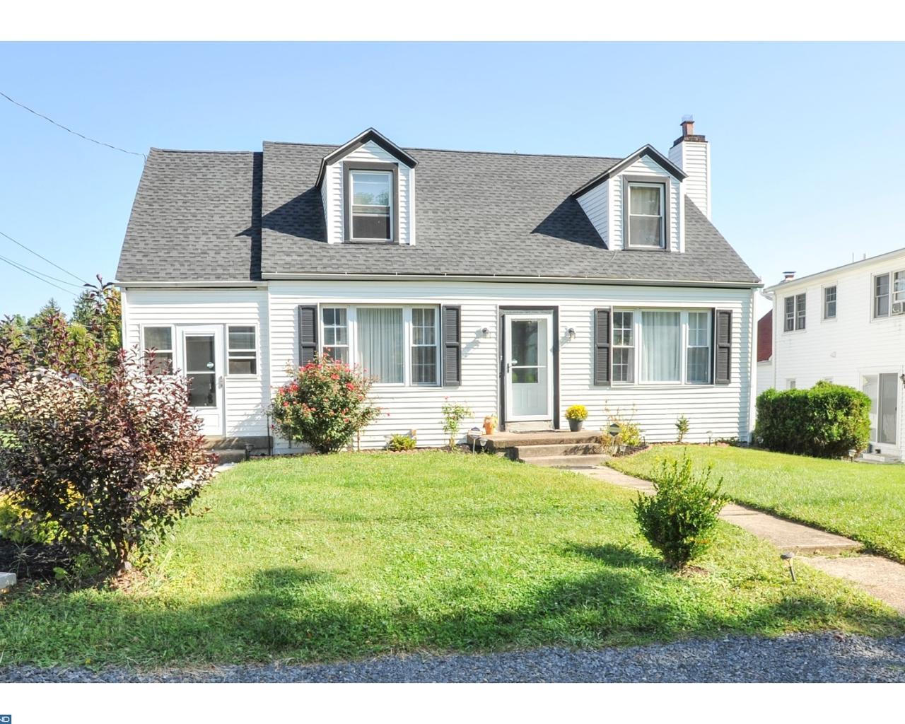 58 4TH Street - Photo 1