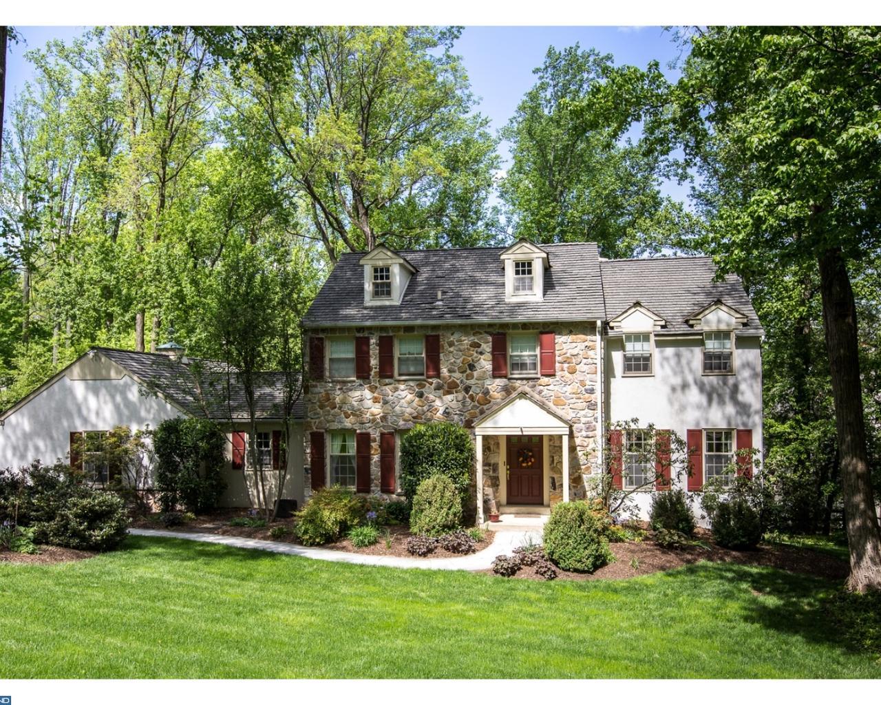 421 Round Hill Road - Photo 1