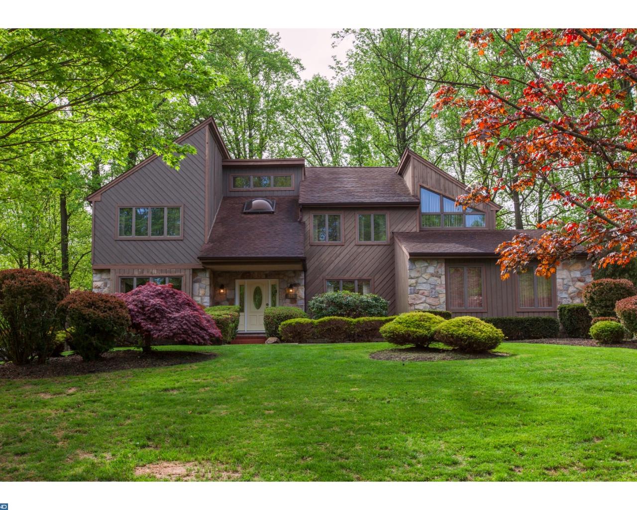 925 Caledonia Street - Photo 1