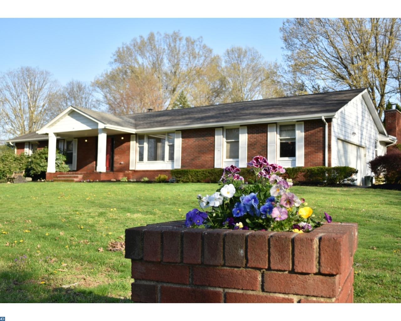16 Christina Lane - Photo 1