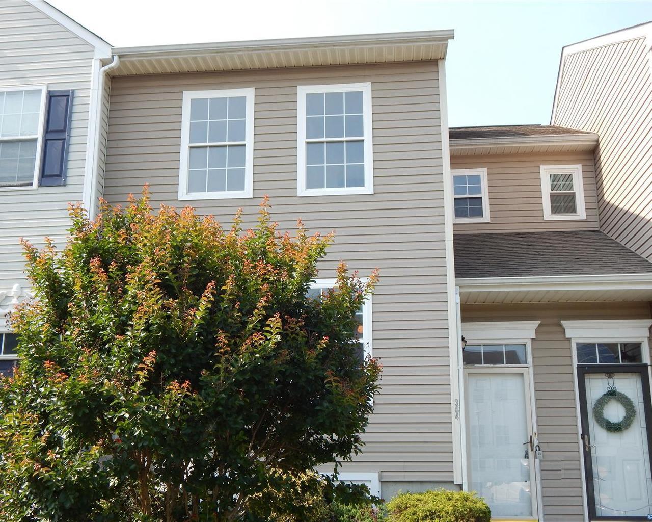 384 Daniel Road - Photo 1