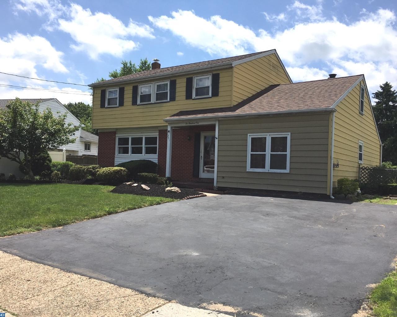 201 Arthur Drive - Photo 1