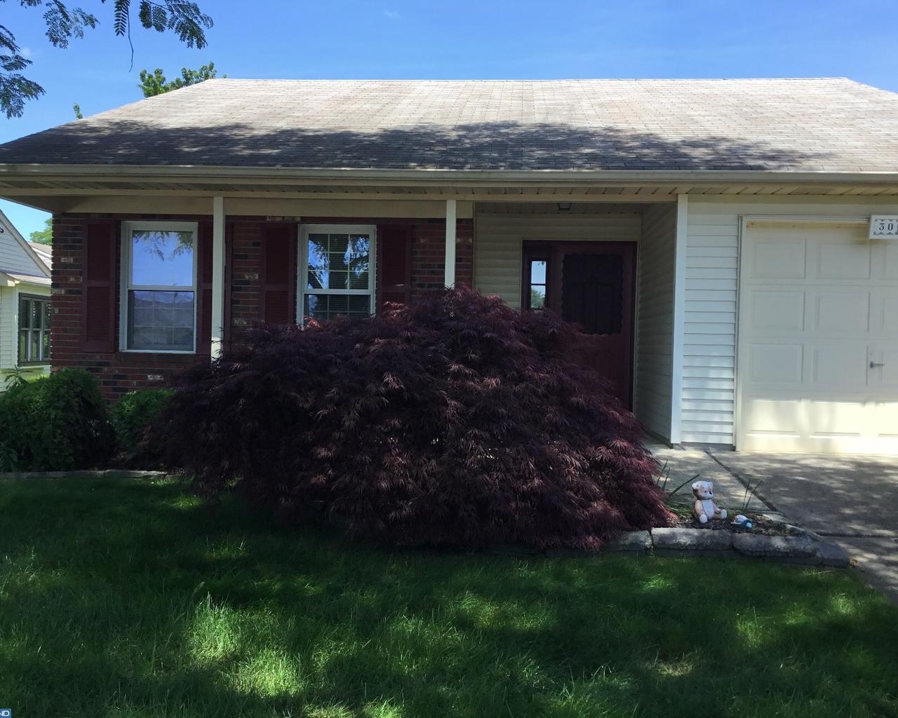 30 Cottage Ln W - Photo 1