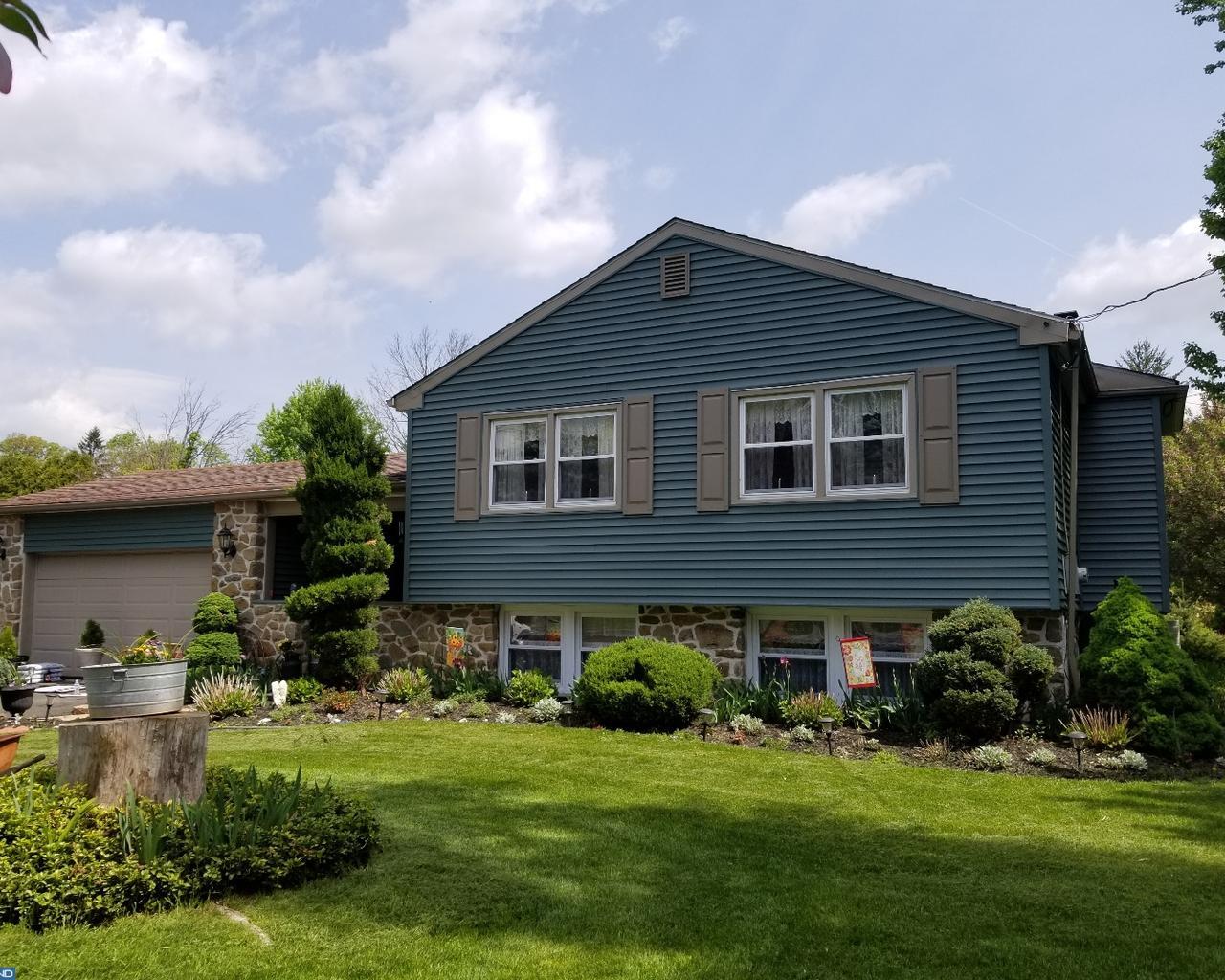 885 County Line Road - Photo 1