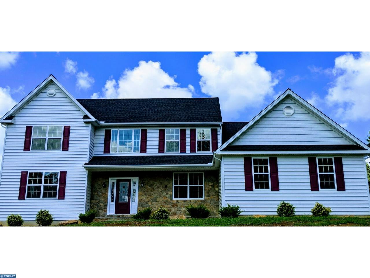 57 Patricia Lane - Photo 1
