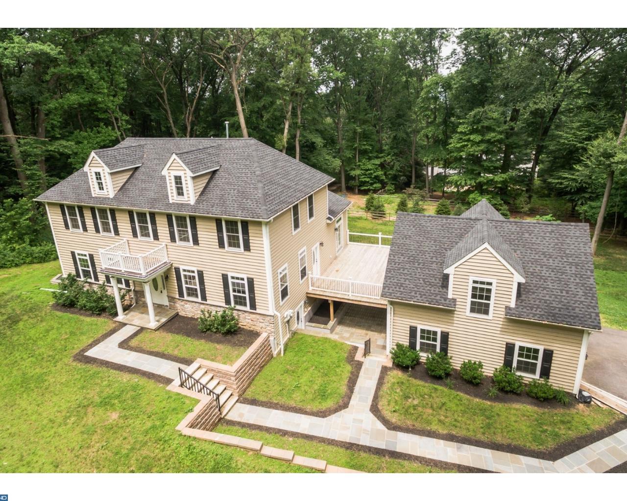 739 Trephanny Lane - Photo 1