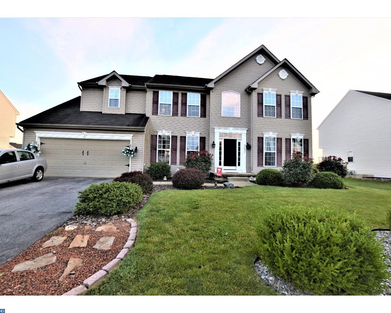 757 Tracy Circle - Photo 1