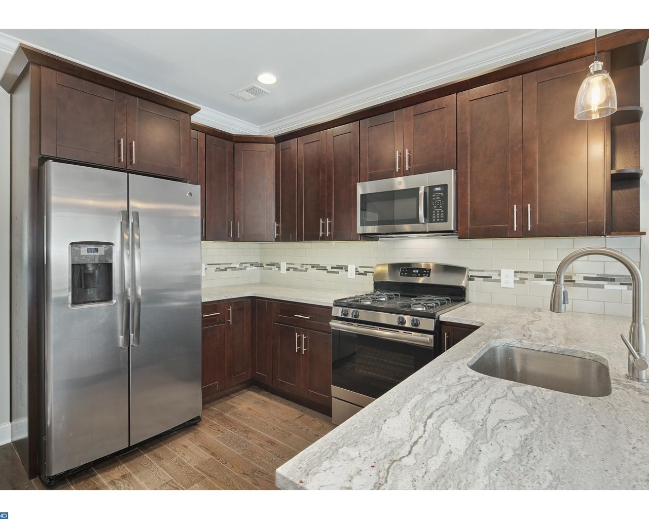 742 Master Street - Photo 1