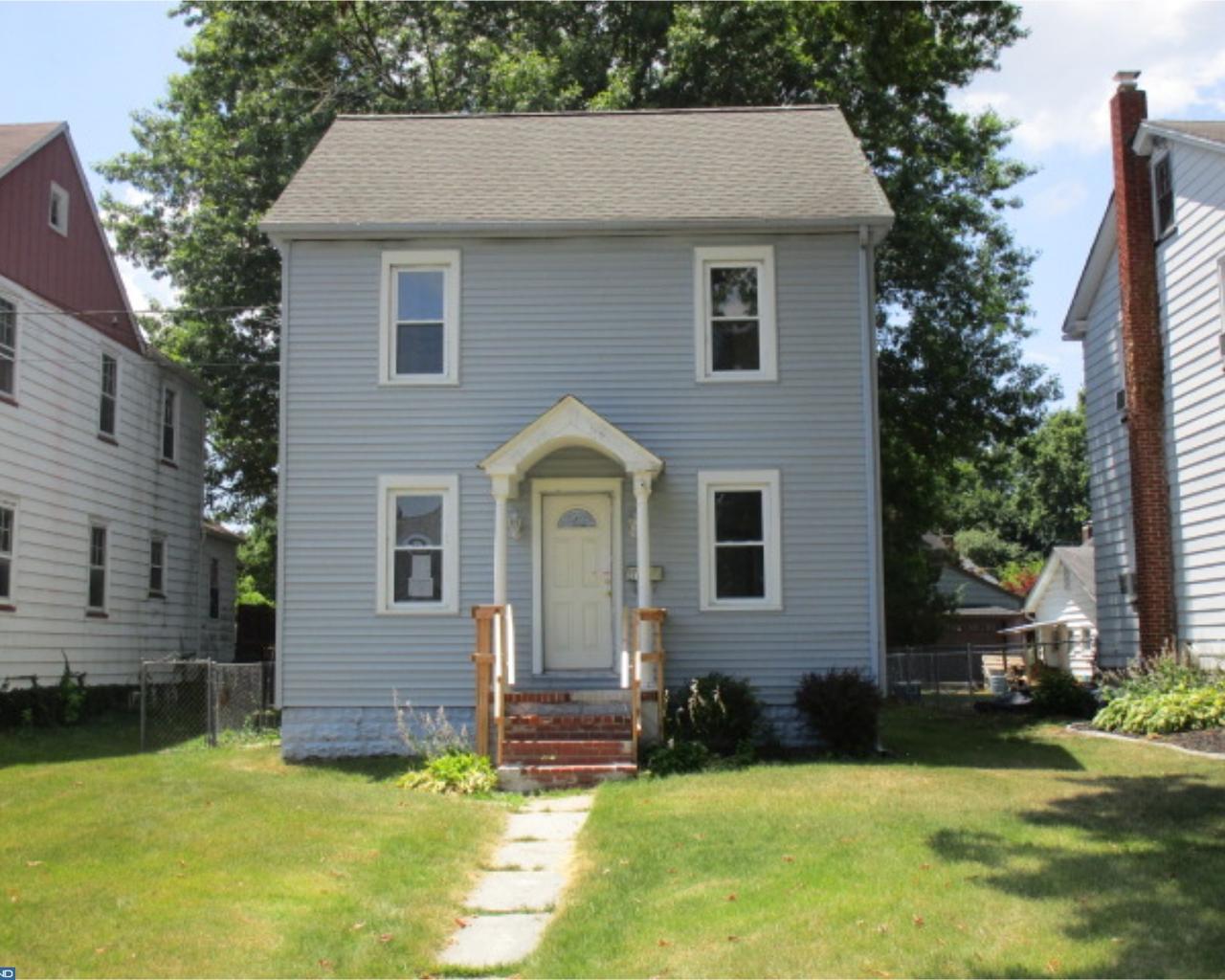 327 Fenwick Avenue - Photo 1