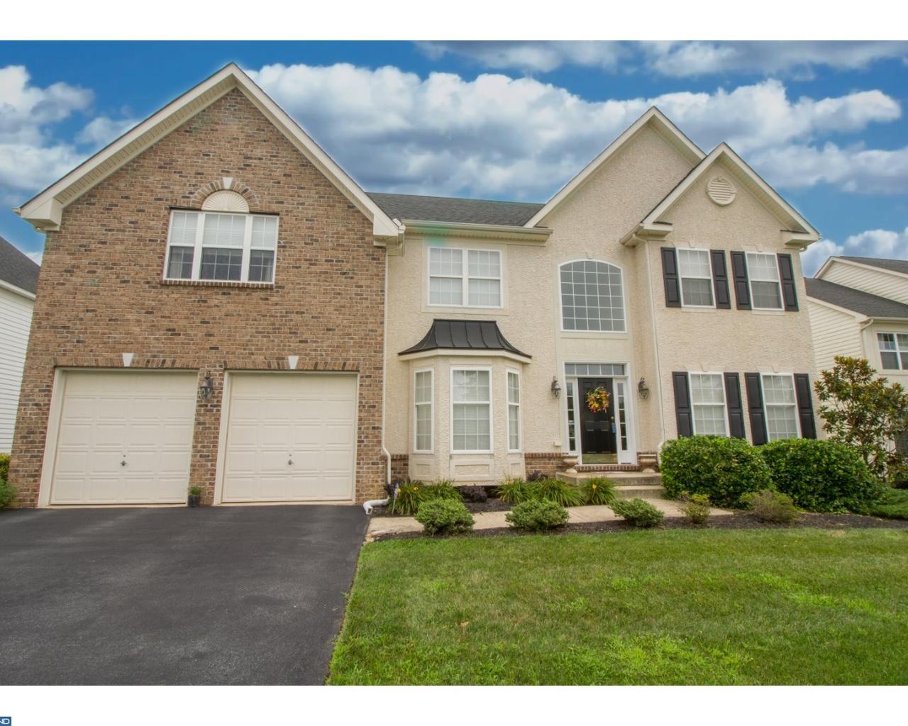 128 Tuckaway Drive - Photo 1