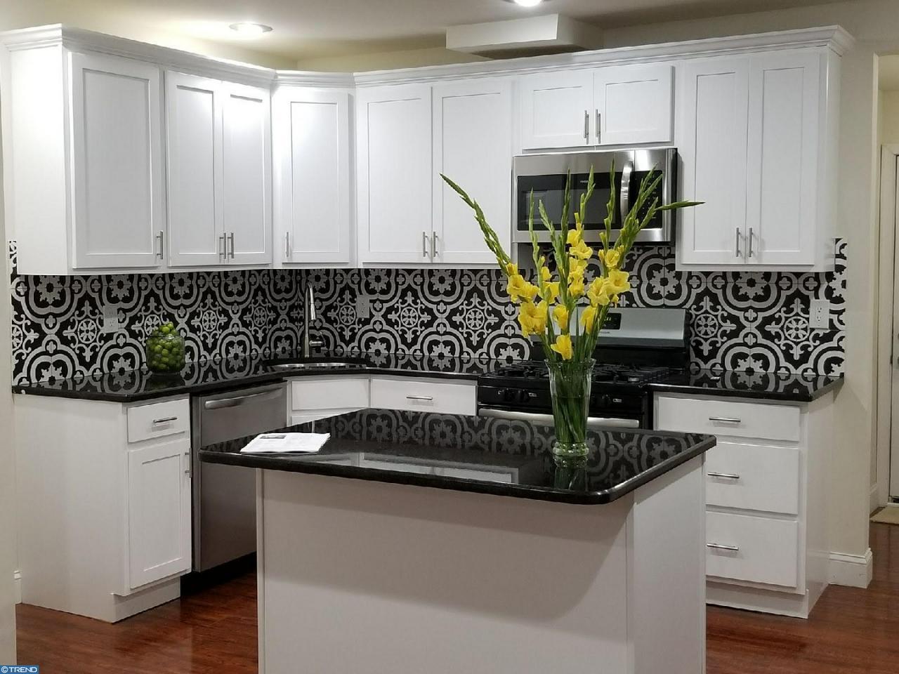 3822 Berry Avenue - Photo 1