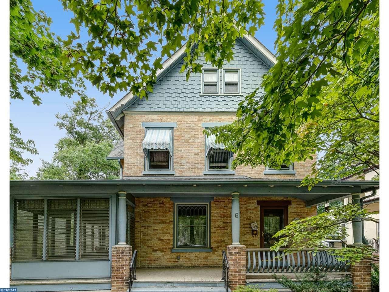 6 Clinton Avenue - Photo 1