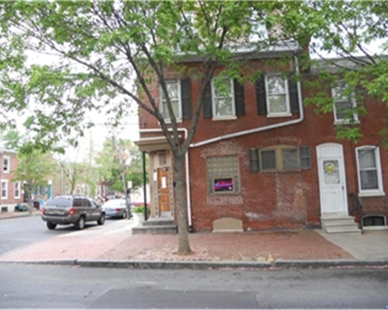 1025 Chestnut Street - Photo 1