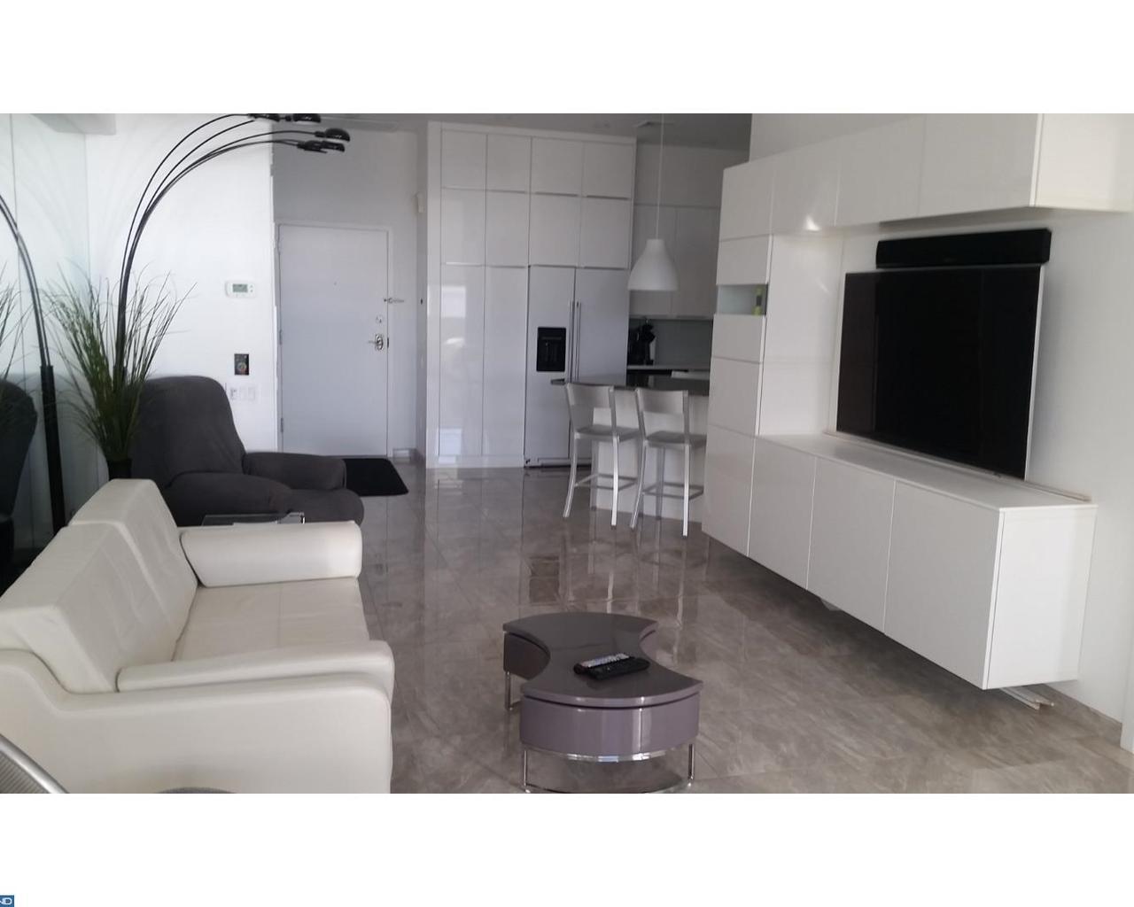 3 Columbus Boulevard - Photo 1