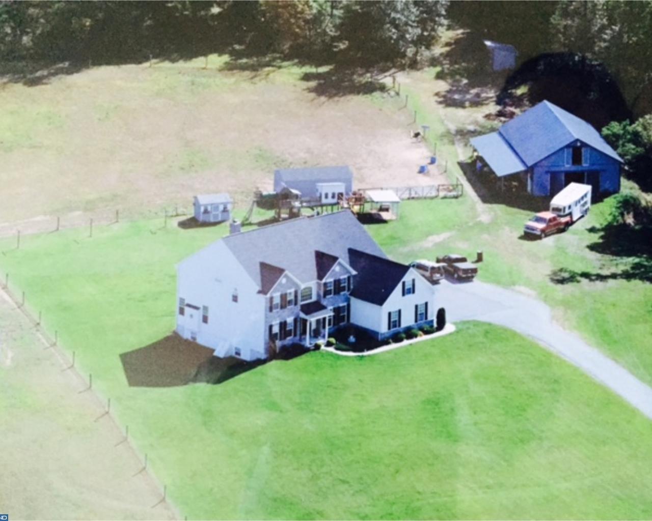 203 Oak Lane - Photo 1