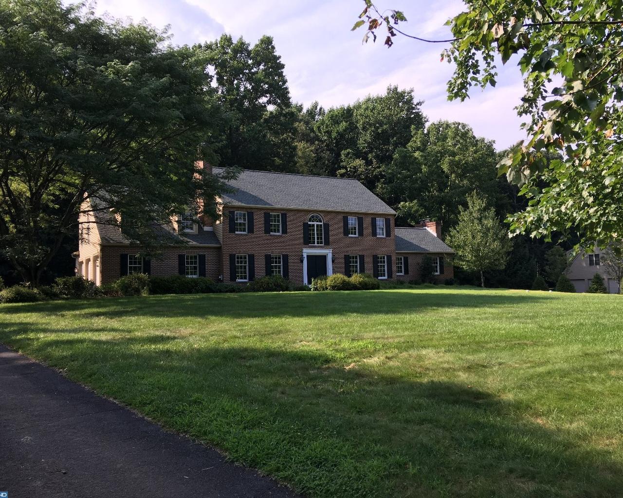 2860 Fox Chase Circle - Photo 1