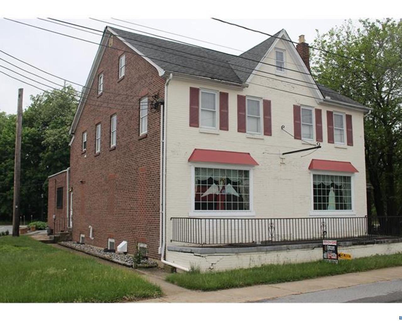702 Delaware Street - Photo 1