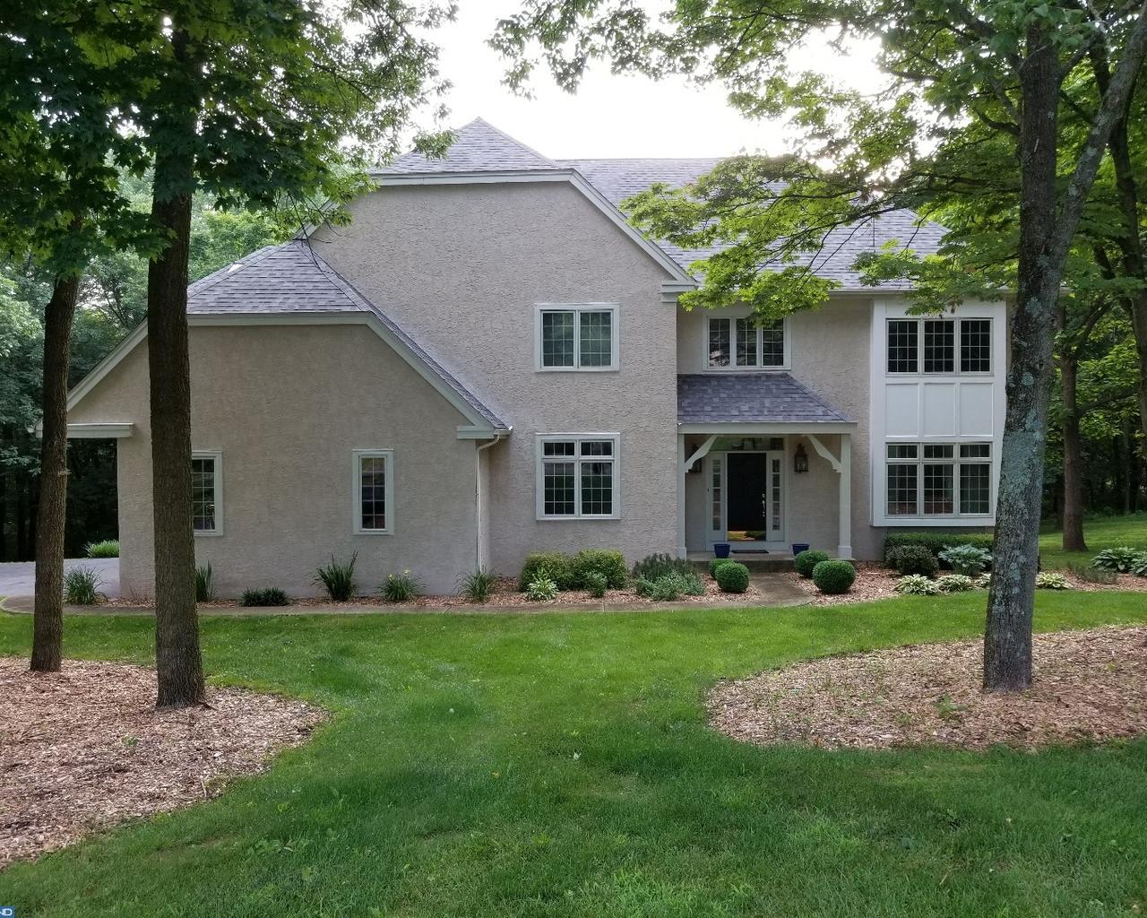 555 Rose Way - Photo 1