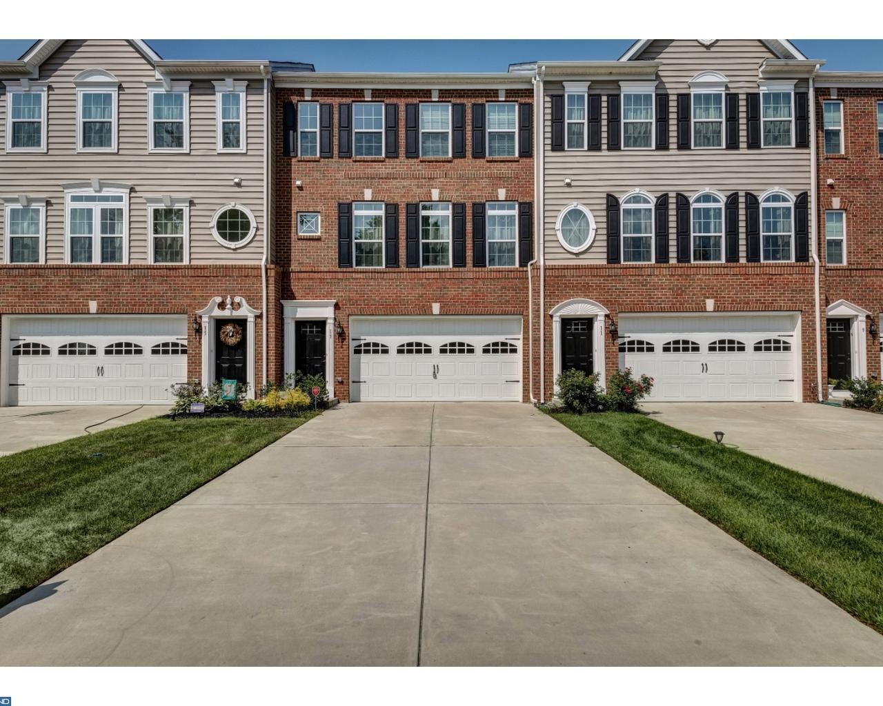 13 Isabelle Court - Photo 1