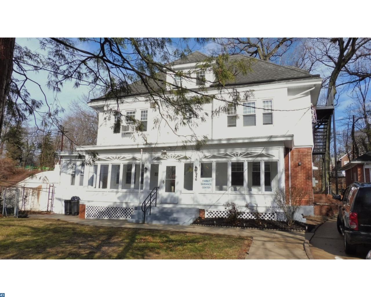 946 Edgewood Avenue - Photo 1