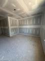 208 Windsor Trail - Photo 20