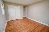 318 Collinwood Drive - Photo 14