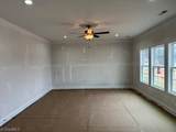 3713 Contimental Square - Photo 7