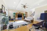 204 Fosseway Drive - Photo 18