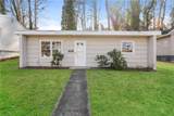 238 Bond Street - Photo 2