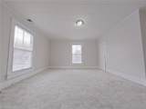304 Oakwood Street - Photo 16