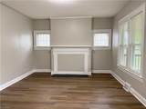 606 Montgomery Street - Photo 2