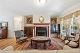 212 Lakeview Drive - Photo 5